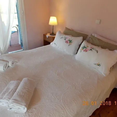 Dora's House Tatil Evi Divarata